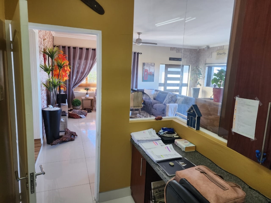 3 Bedroom Property for Sale in Winterstrand Eastern Cape